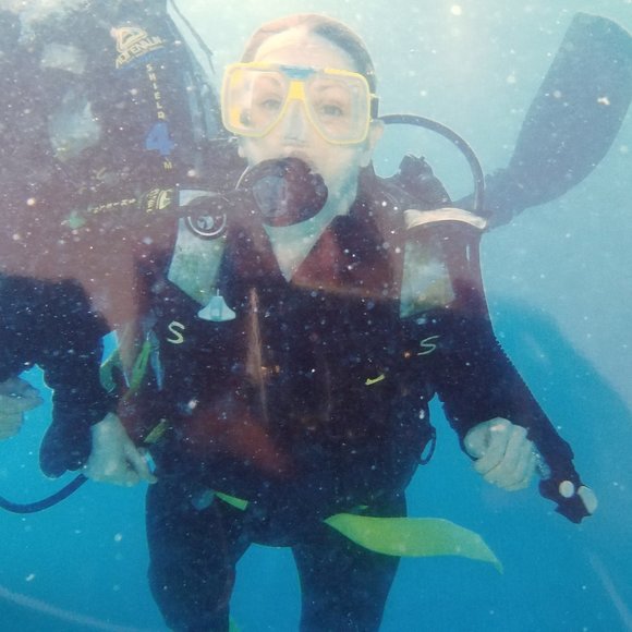 Meet your Posher, Carrie - Picture 10 of 15